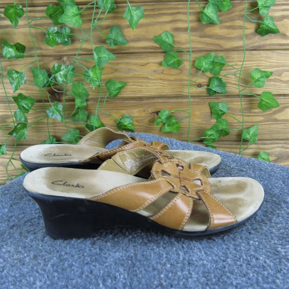 Clarks Women  Slide‎ Brown Leather Sz 7 Medium  Used 2025